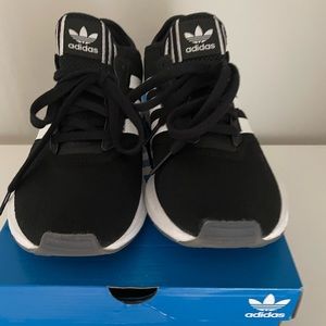 Women’ Adidas Running Shoes Size 8